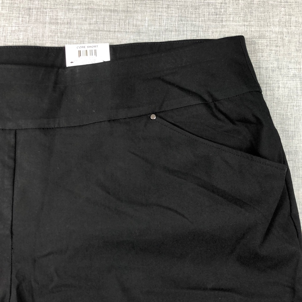 24W INC Black Stretch Bermuda Shorts Plus Size - Picture 3 of 5